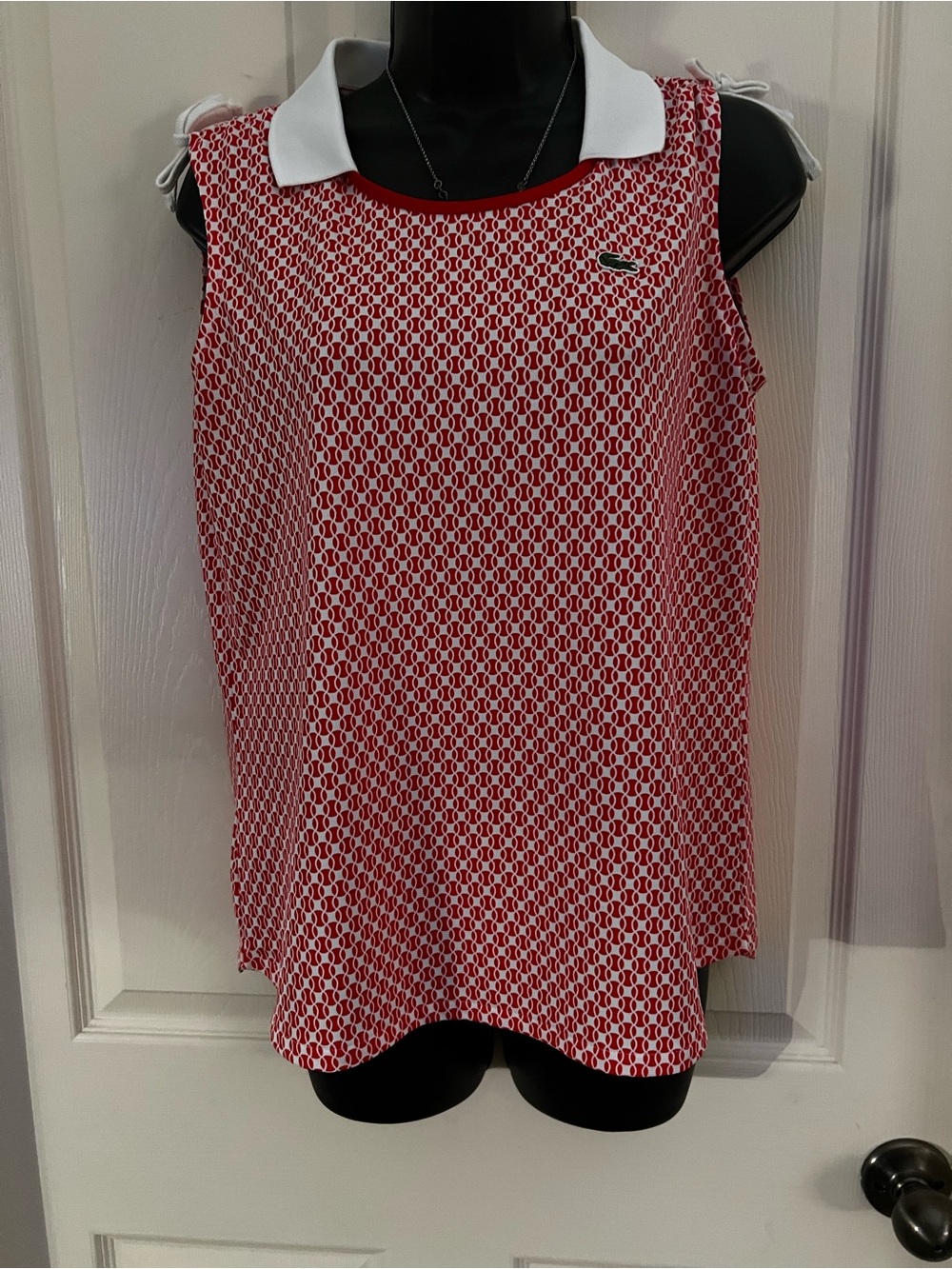 Lacoste Red & White w/red tennic balls patterns-Like New-Rare top-Elegant sporty